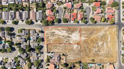 LAND - Lancaster, CA