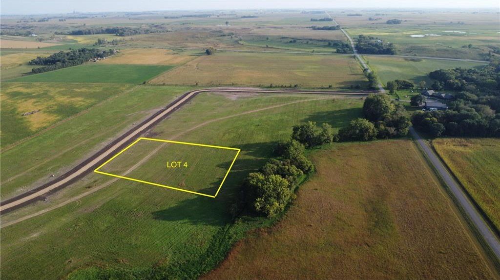 Spacious Lots in Oak Creek