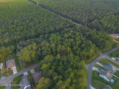 Land, Diamondhead, MS