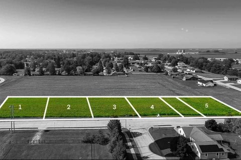 Land, Washington, IA