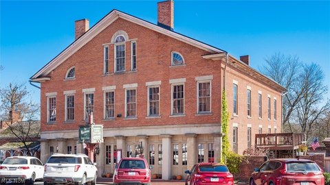COMMERCIAL - Coshocton, OH