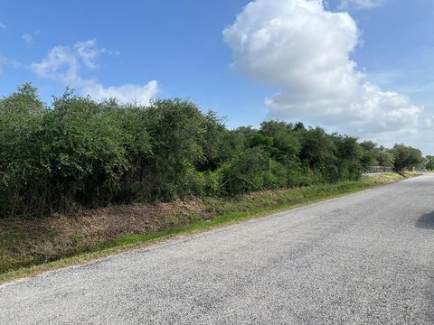 LAND - ROCKPORT, TX