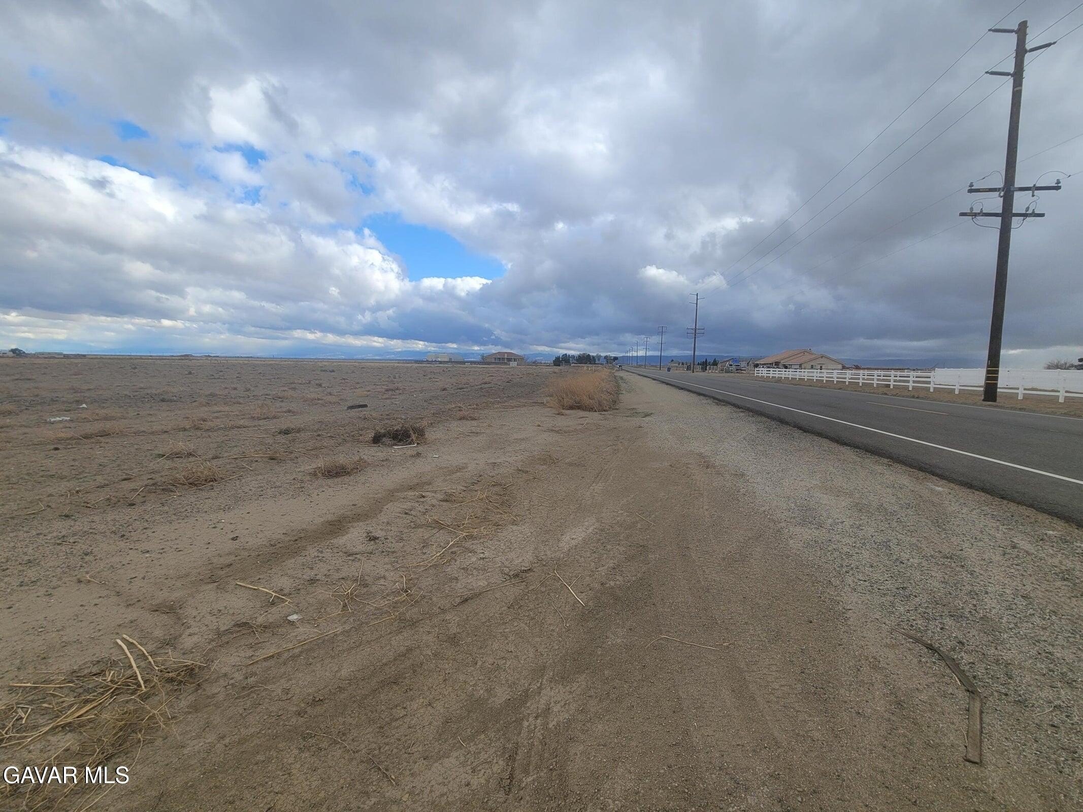 Land in West Lancaster