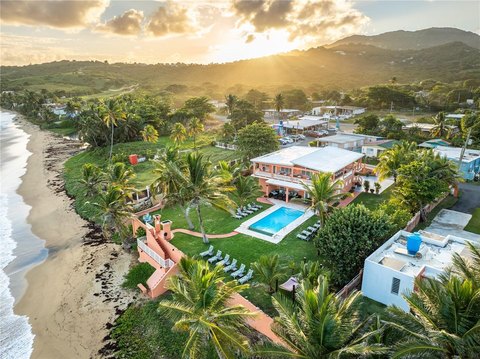 Oceanfront Duplex with Private Pool