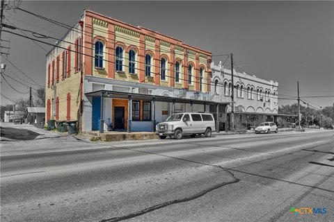 Moulton Mixed-Use Commercial Building
