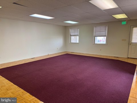 MIDDLE RIVER Commercial Units Available