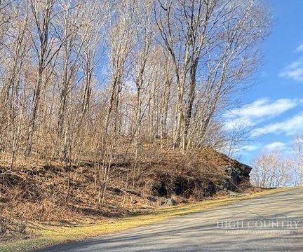 LAND - Newland, NC