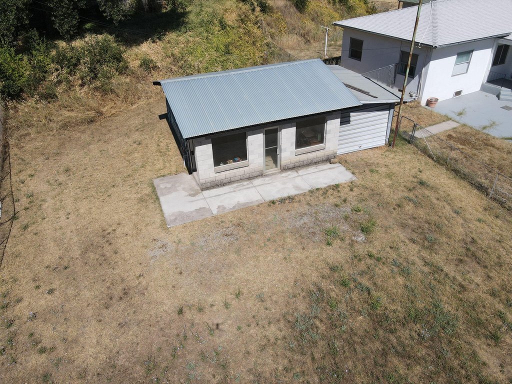 Picture 4