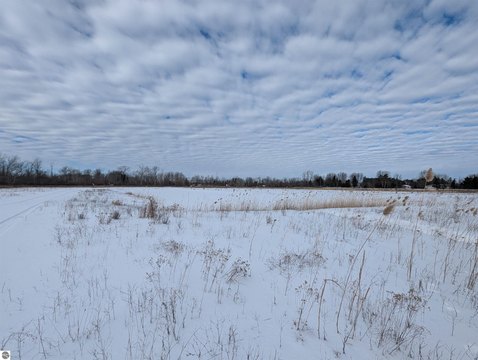 Land with Pond Near US-23