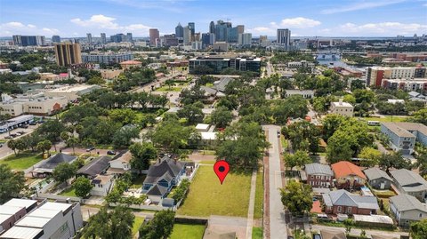 Land, TAMPA, FL