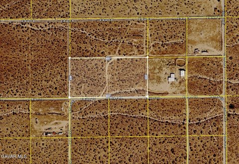 Buildable Land Parcel with Street Access