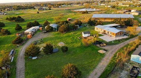 Picturesque Land with Creek in Nevada, TX