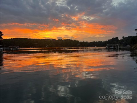 Lakefront Property in East Shores