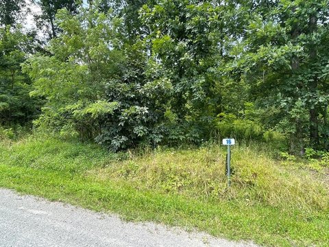Land in Hemlock Hills