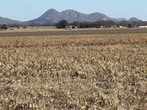 Land Near Altus Air Force Base