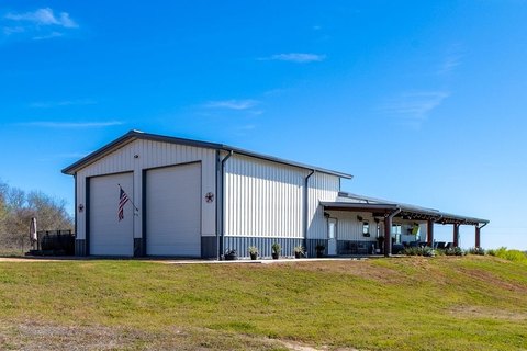 Modern Barndominium with RV Garage