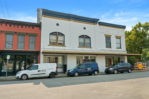 Frankfort, KY: 9000 SF Potential