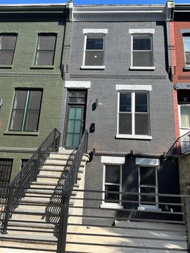 Renovated 2-Unit Duplex Building