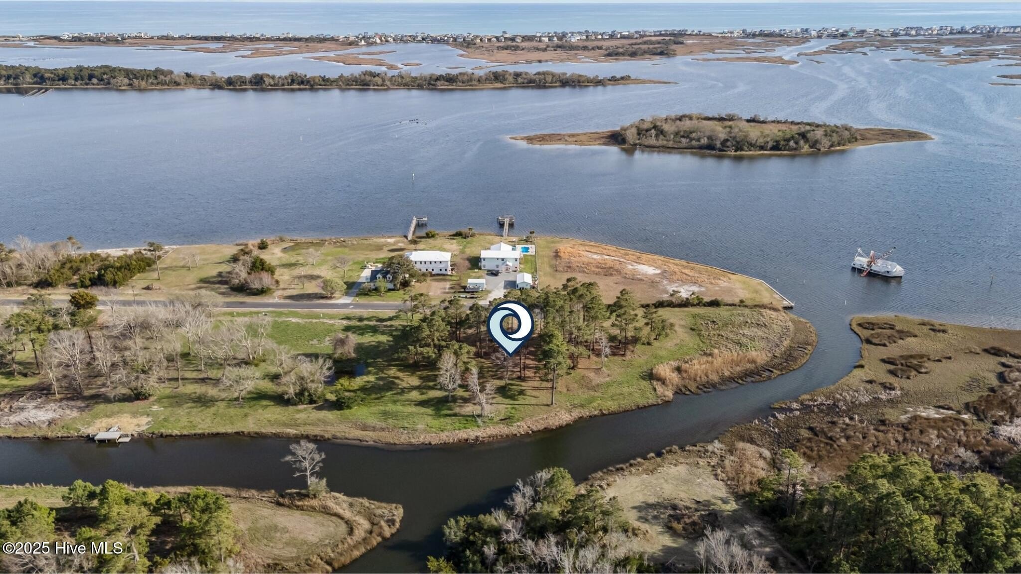 Dockable Homesite Near ICW