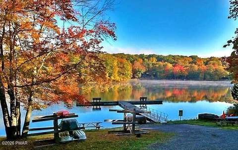 Residential Lot in Lake Community