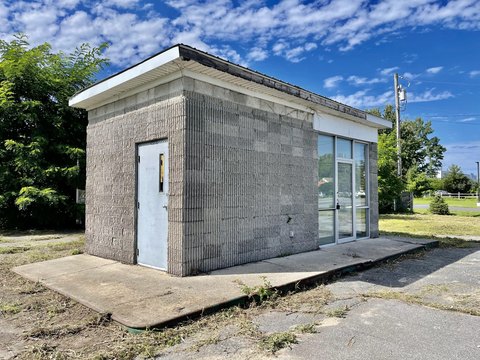 High-Traffic Commercial Property on Route 9