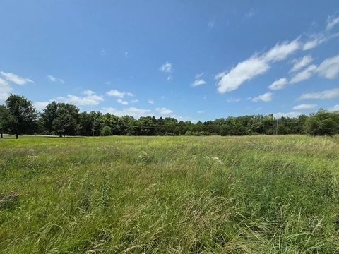Land, Linwood, KS