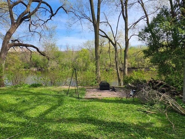 Glendale Vacant Riverfront Lot