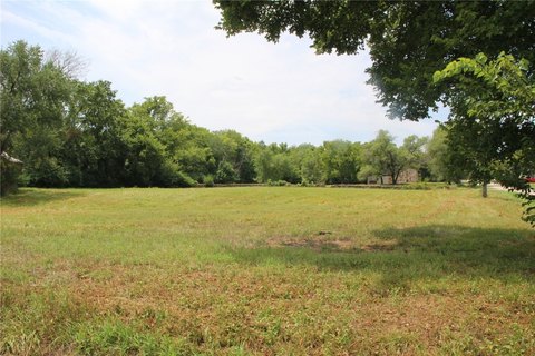 LAND - Yellville, AR