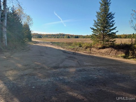 15 Acres of Mixed-Use Land