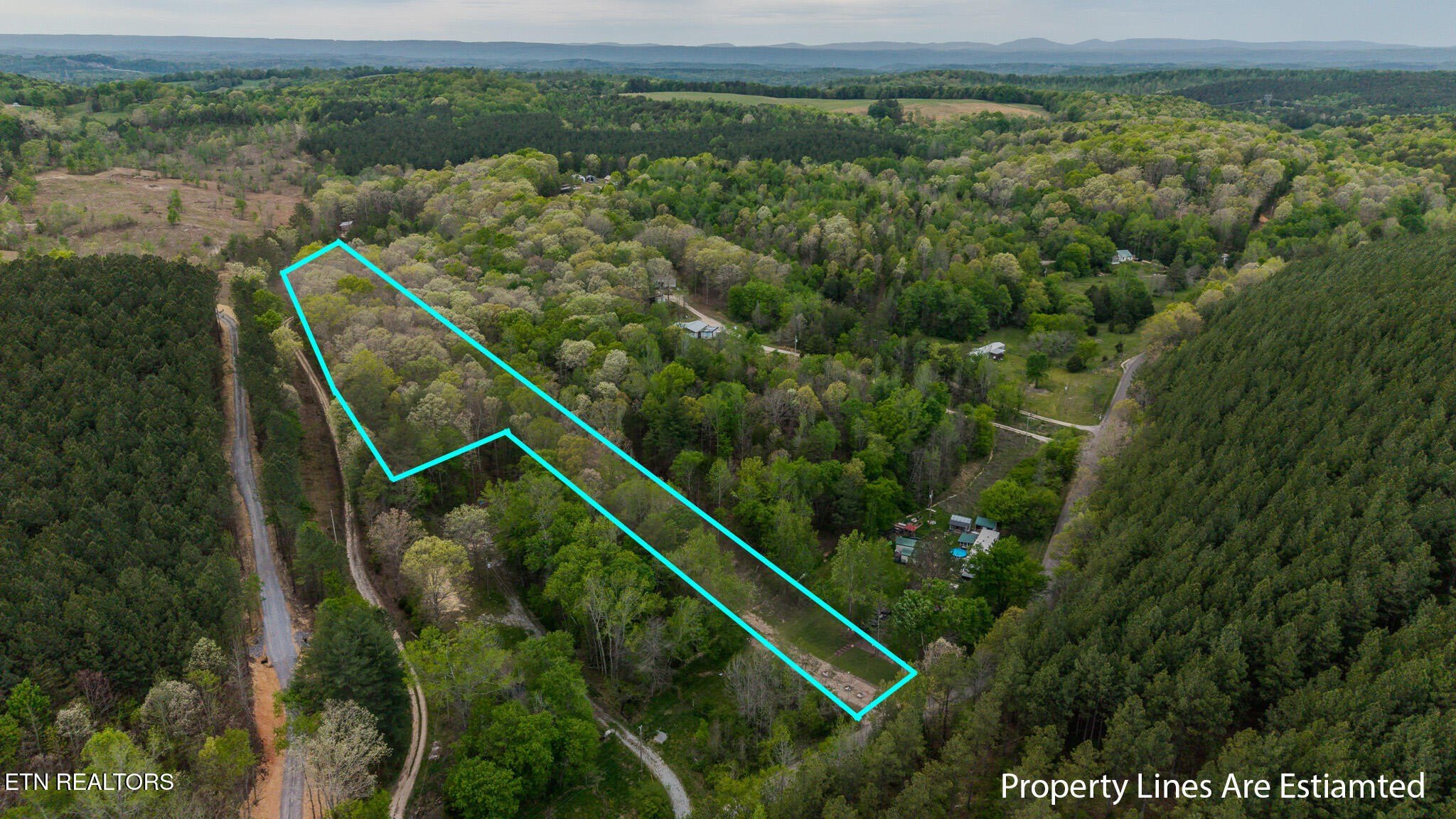 Residential Land in Ten Mile, TN