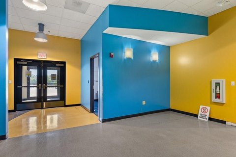 Versatile Commercial Space in Mansfield