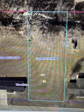Half-Acre Lot in Woodbine, Iowa