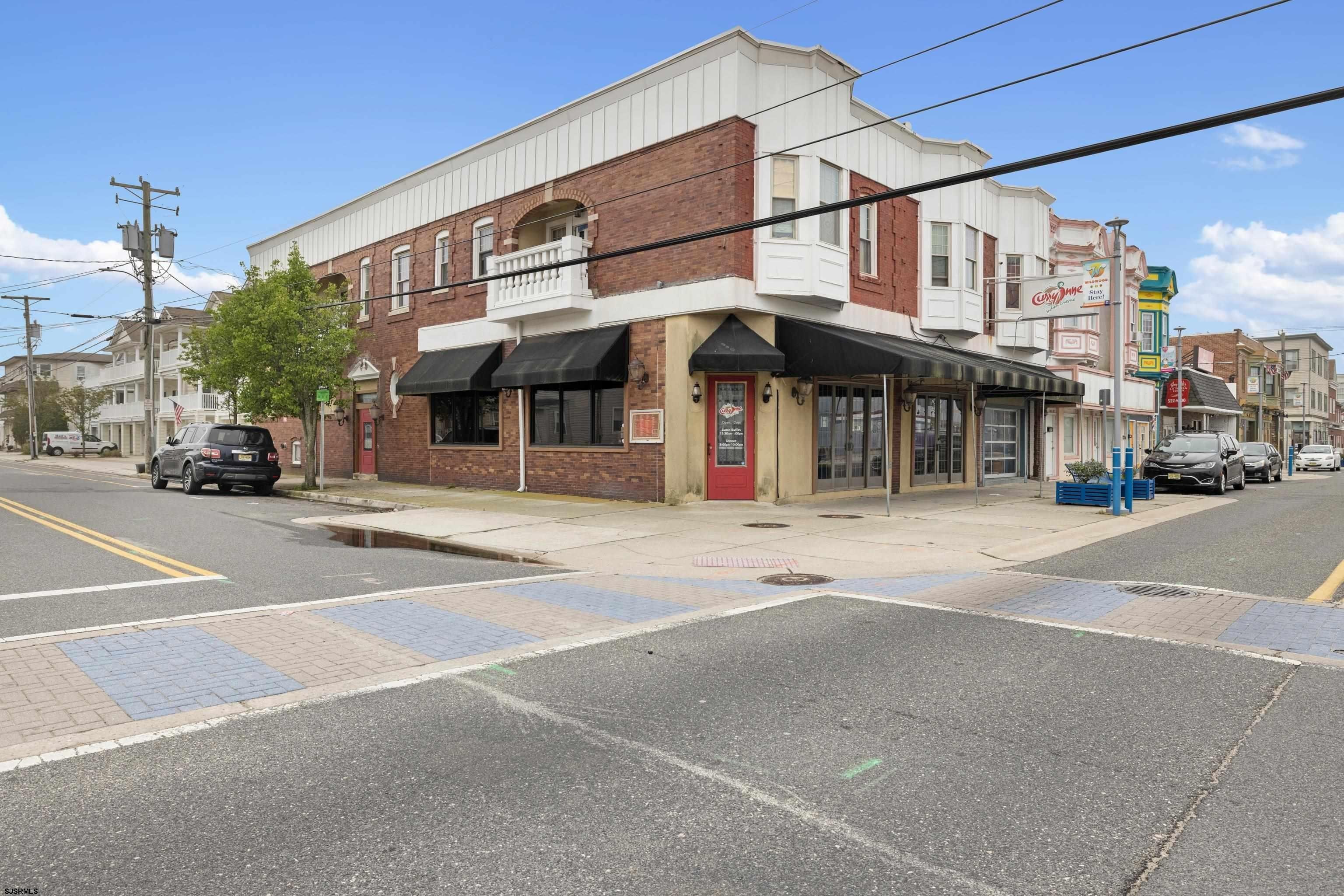 Restaurant, Bar and Apartments