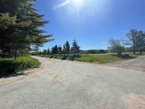Vacant Commercial Buildable Parcel