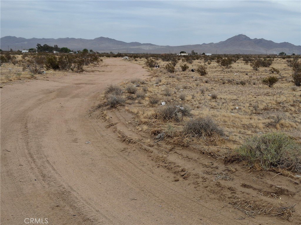 Spacious Lot in Adelanto, CA