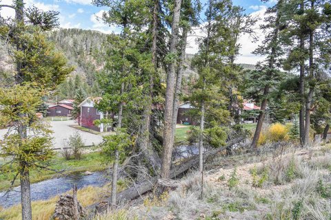 Land, Red River, NM