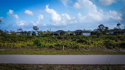 Vacant Lot in Rotonda Sands
