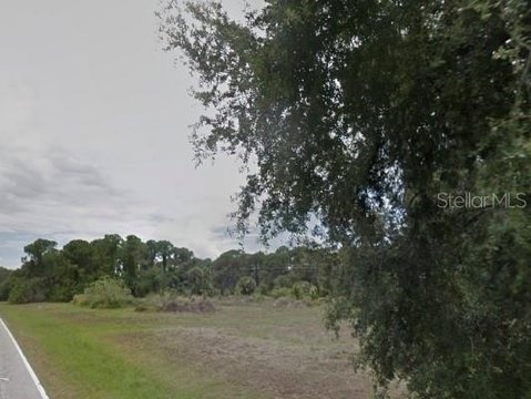 Multifamily Lot in Rotonda West