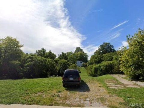 Land, Collinsville, IL