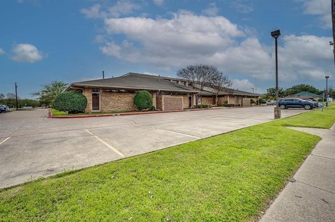 Medical Office Suite with Parking