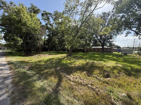 Land, Beaumont, TX