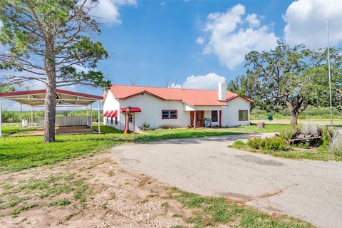 Prime Hunting Ranch with Headquarters