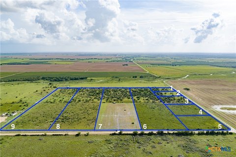 Land, Inez, TX