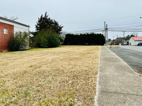 Altavista Commercial Corner Lot