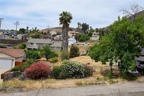 Land, Canyon Lake, CA