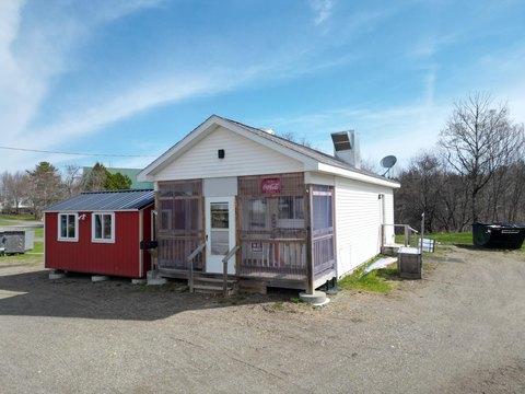 Turnkey Restaurant with High Visibility