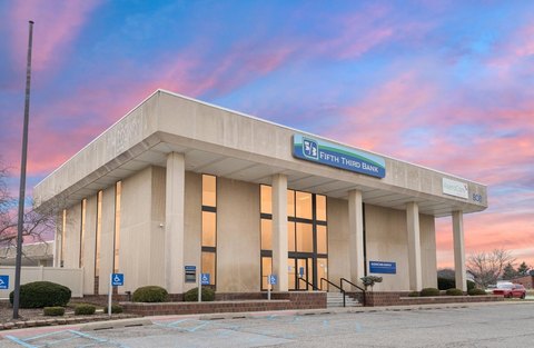 Two-Story Commercial Building in Valparaiso