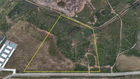 Commercial Land Parcel with Dual Curb Cuts