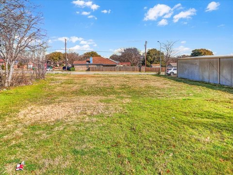 Commercial/Industrial Zoned Lot