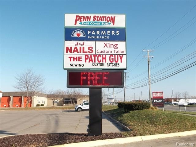 High-Traffic Retail/Office Space Available